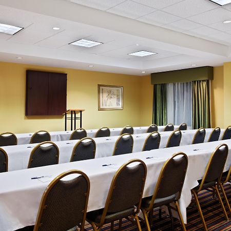 Holiday Inn Express Richmond-Brandermill-Hull Street By Ihg Extérieur photo