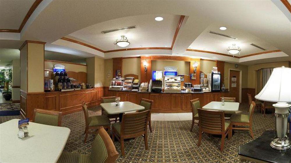 Holiday Inn Express Richmond-Brandermill-Hull Street By Ihg Extérieur photo