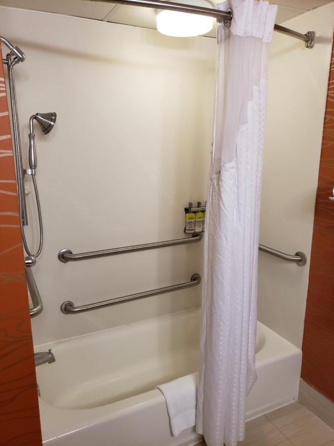 Holiday Inn Express Richmond-Brandermill-Hull Street By Ihg Extérieur photo