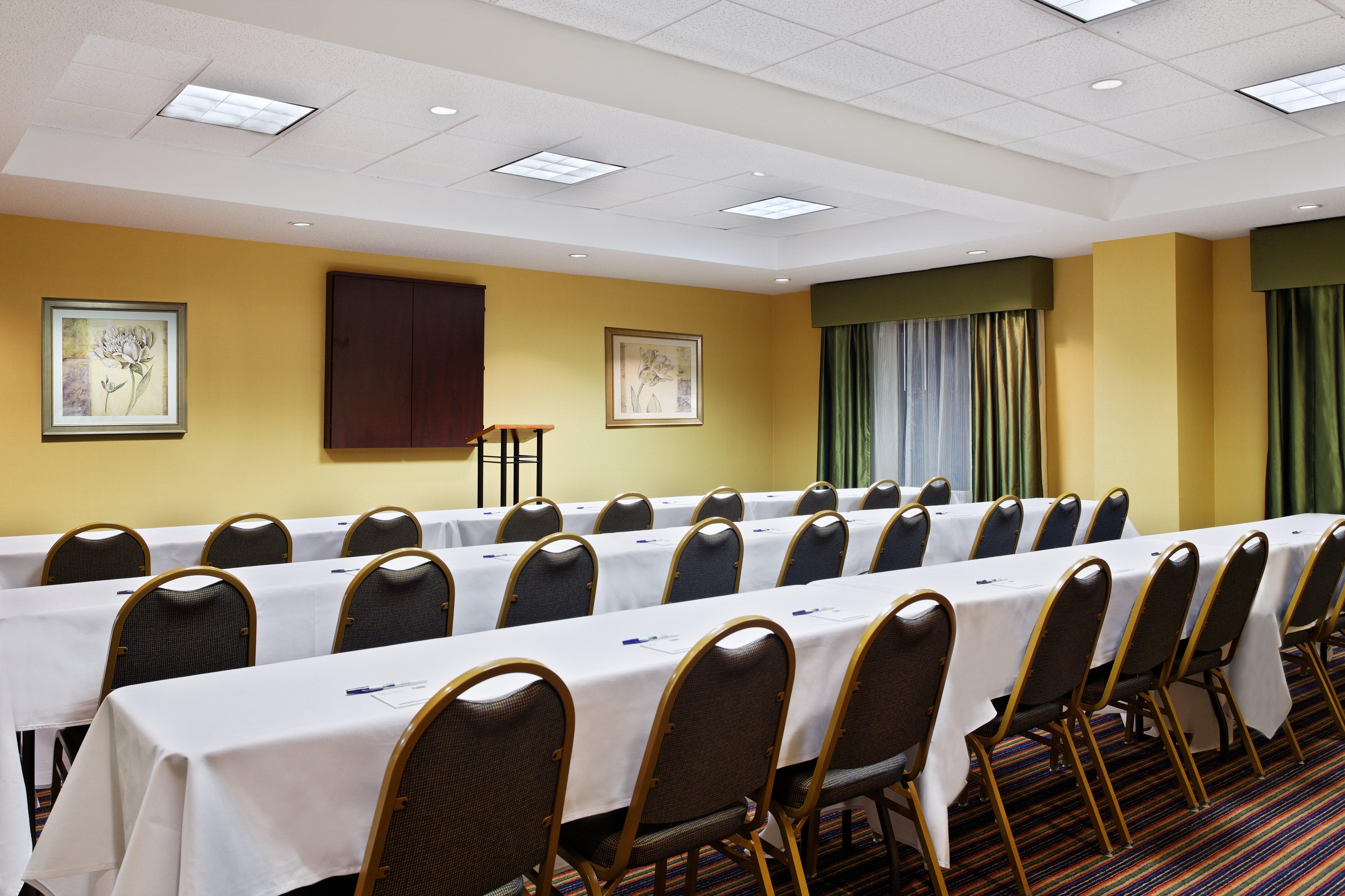 Holiday Inn Express Richmond-Brandermill-Hull Street By Ihg Extérieur photo